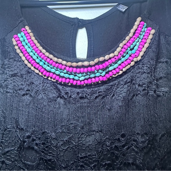 Black Sleeveless Lace Tank Top with Bead Accents at Neck Size Large Whimsigoth - Picture 3 of 7